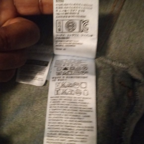 Men used Levi XXL heavy Blue Jean Jacket (Like New Condition) - Picture 4 of 5